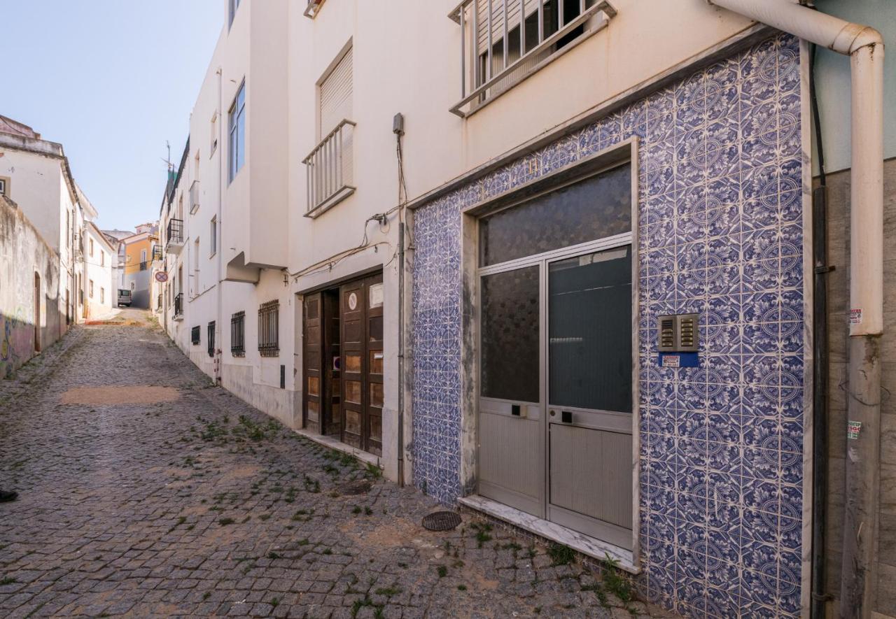 Lagos Classic By Homing Exterior photo